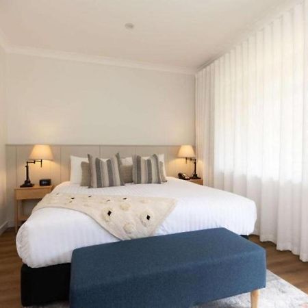 Clare Country Club Hotel Buitenkant foto