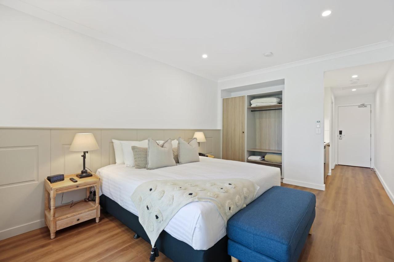 Clare Country Club Hotel Buitenkant foto